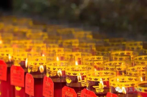 公安部消防局:吸取印度寺廟火災(zāi)教訓(xùn)